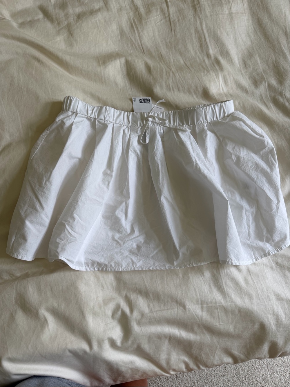 H&M White Cotton Elastic-Waist Mini Skirt